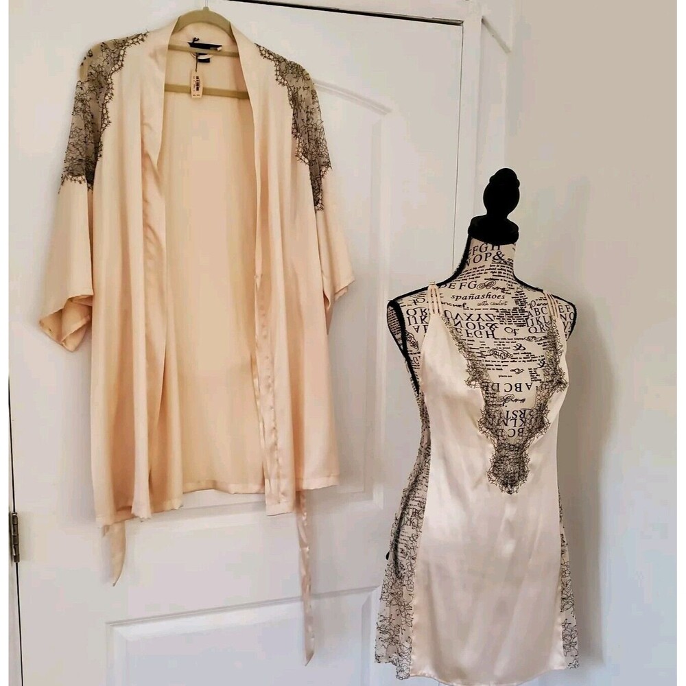 Victoria's Secret Silky Robe and Nightie Set M Light Pink with Lace Accents NWT